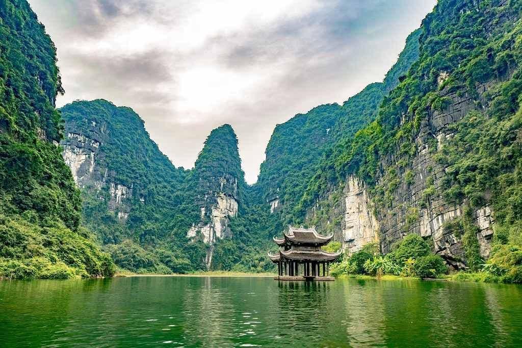 Tour Hà Nội - Bái Đính – Tràng An – Hang Múa – Hà Nội - atoztour - 1